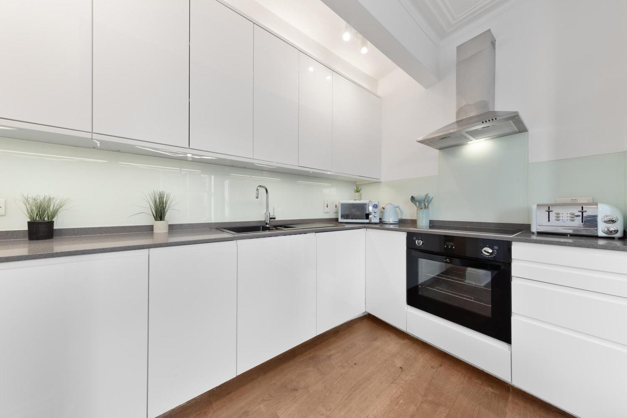 Appartamento Luxury 4 Bedroom Flat With Stunning Shard View From Terrace In London! Next To Station, Sleeps 9 *