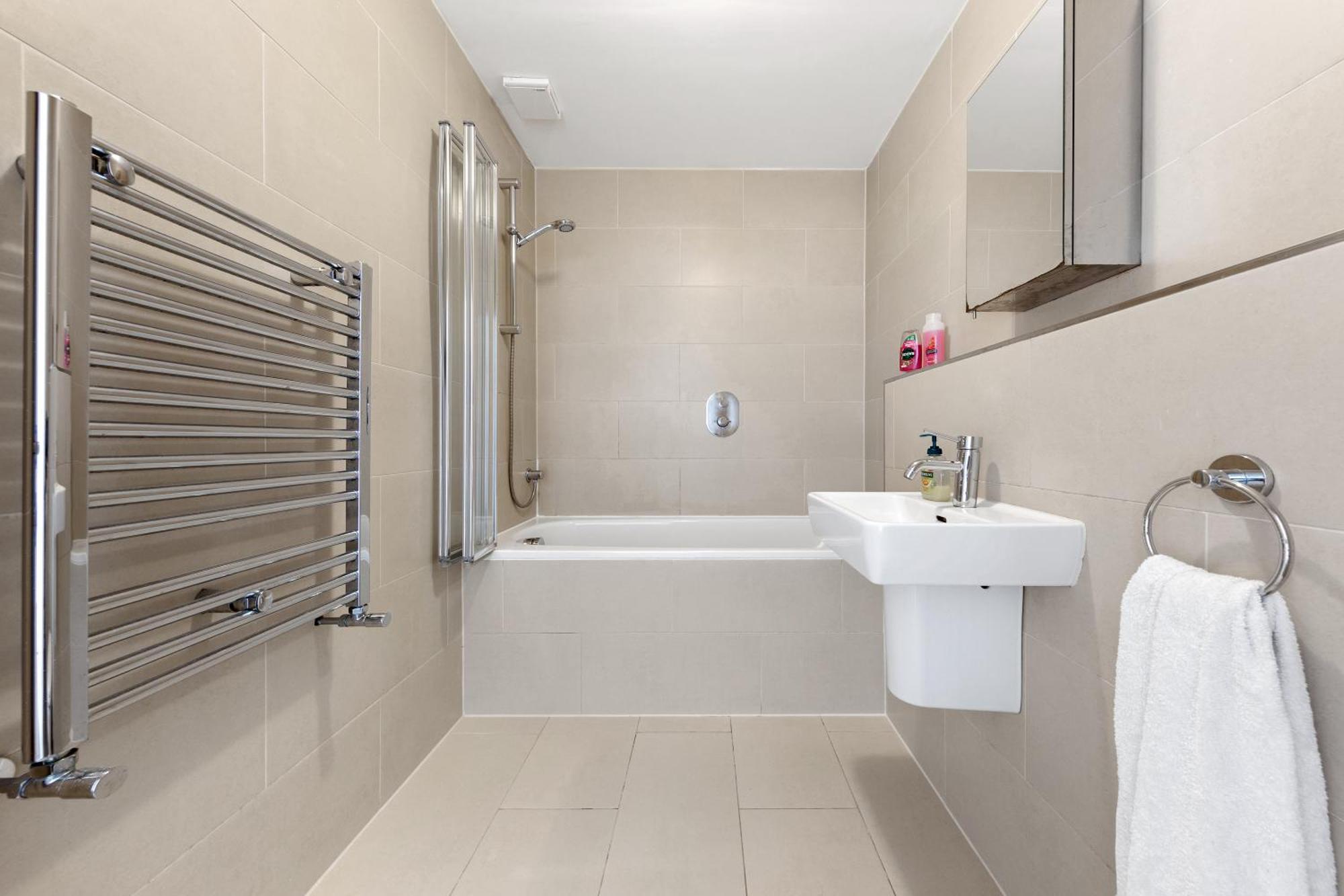 Appartamento Luxury 4 Bedroom Flat With Stunning Shard View From Terrace In London! Next To Station, Sleeps 9 Londra