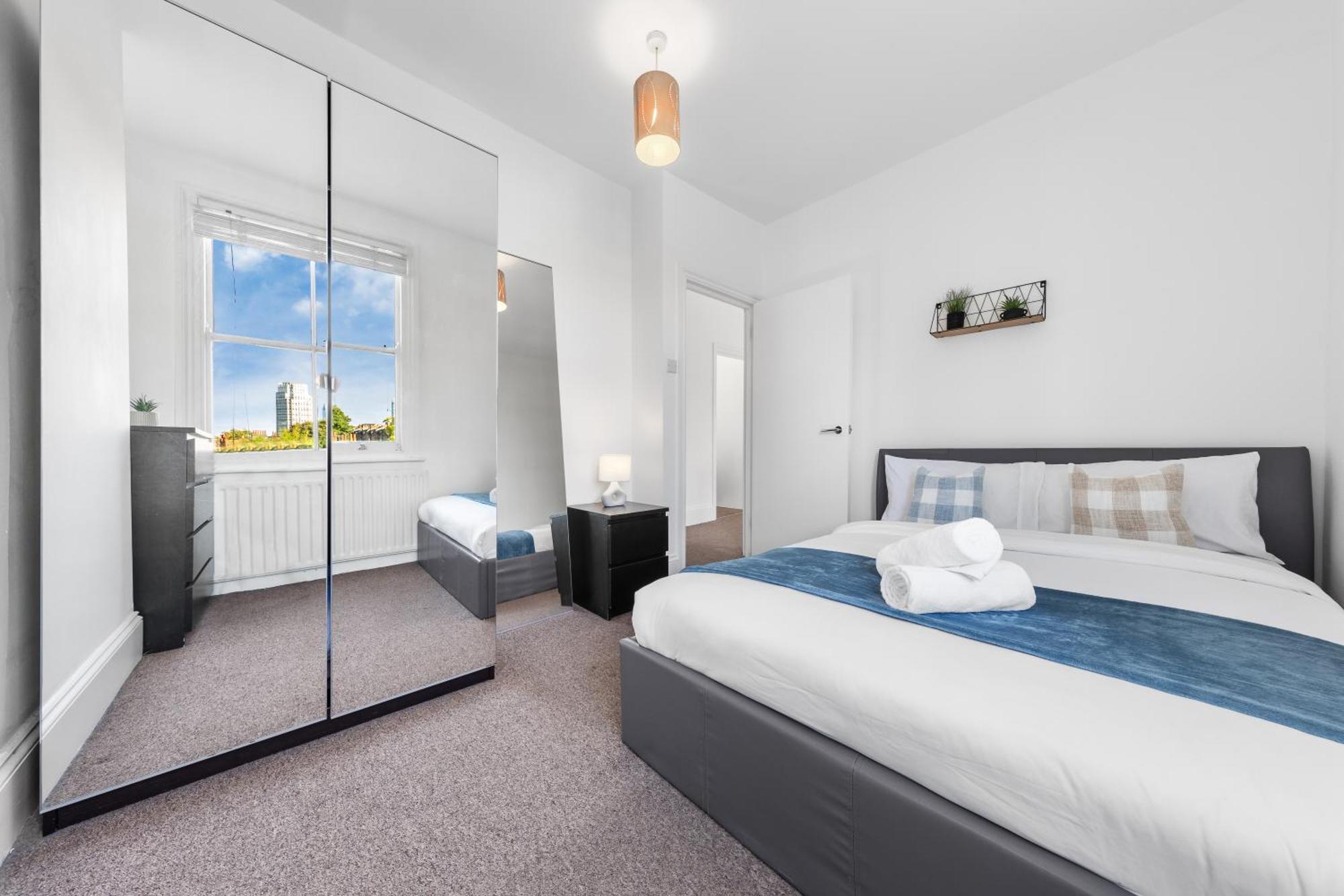 Appartamento Luxury 4 Bedroom Flat With Stunning Shard View From Terrace In London! Next To Station, Sleeps 9 Londra