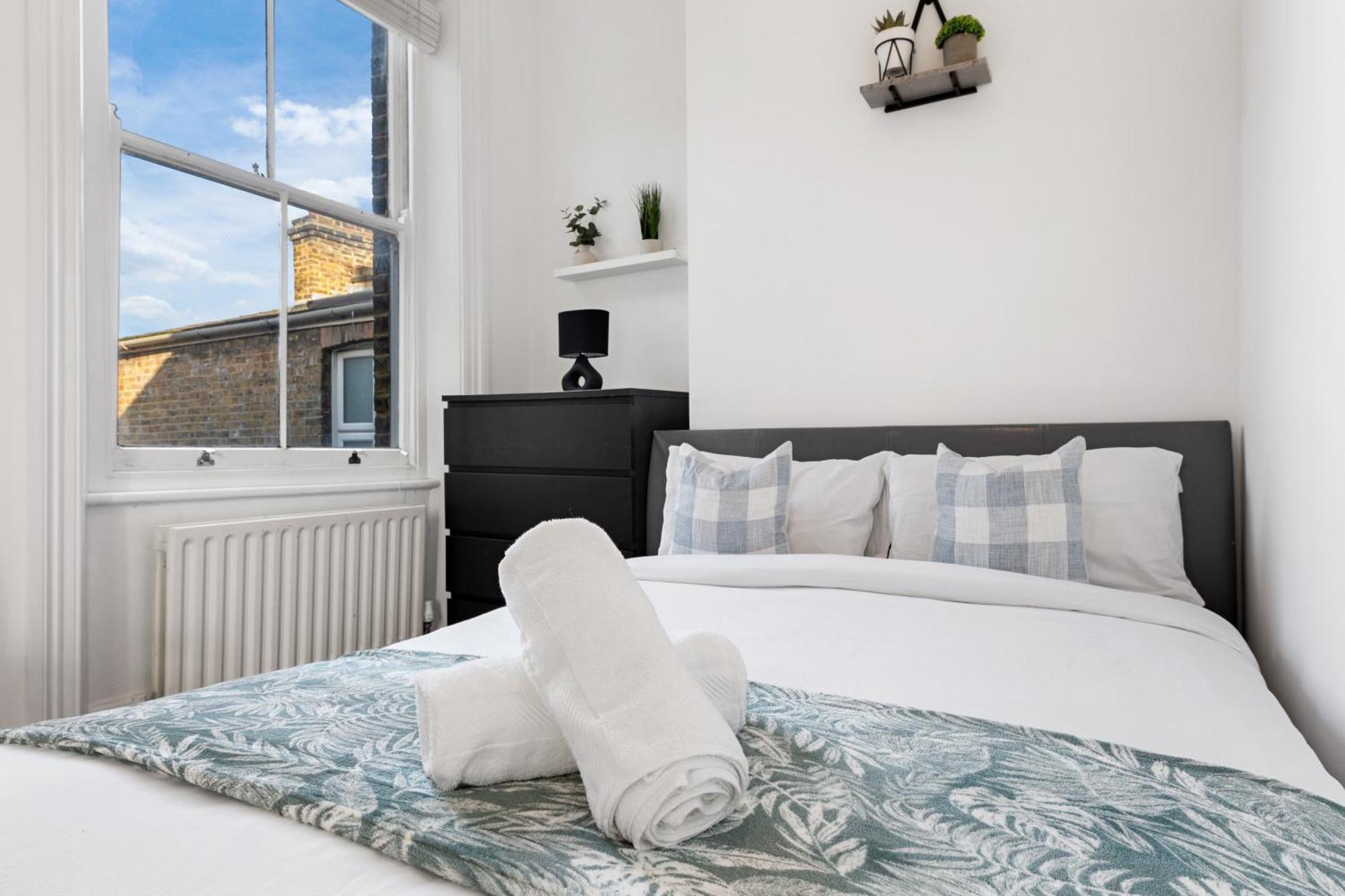 Appartamento Luxury 4 Bedroom Flat With Stunning Shard View From Terrace In London! Next To Station, Sleeps 9 Londra