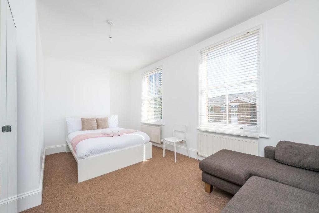 Appartamento Luxury 4 Bedroom Flat With Stunning Shard View From Terrace In London! Next To Station, Sleeps 9 *